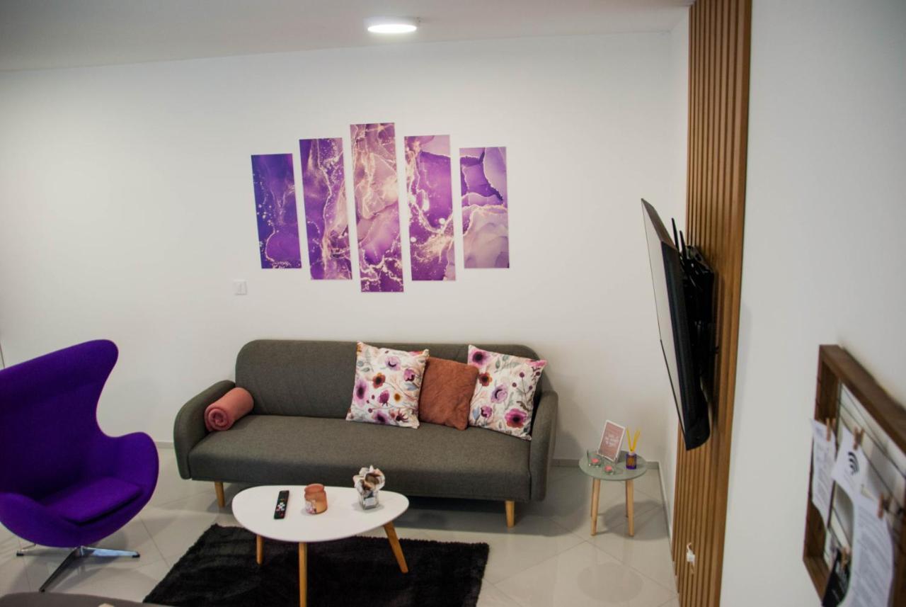 Lisinski - Private Parking Apartment